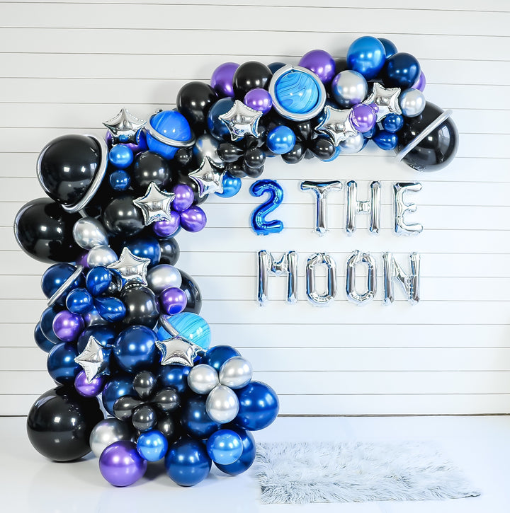 DIY Two the Moon Balloon Garland