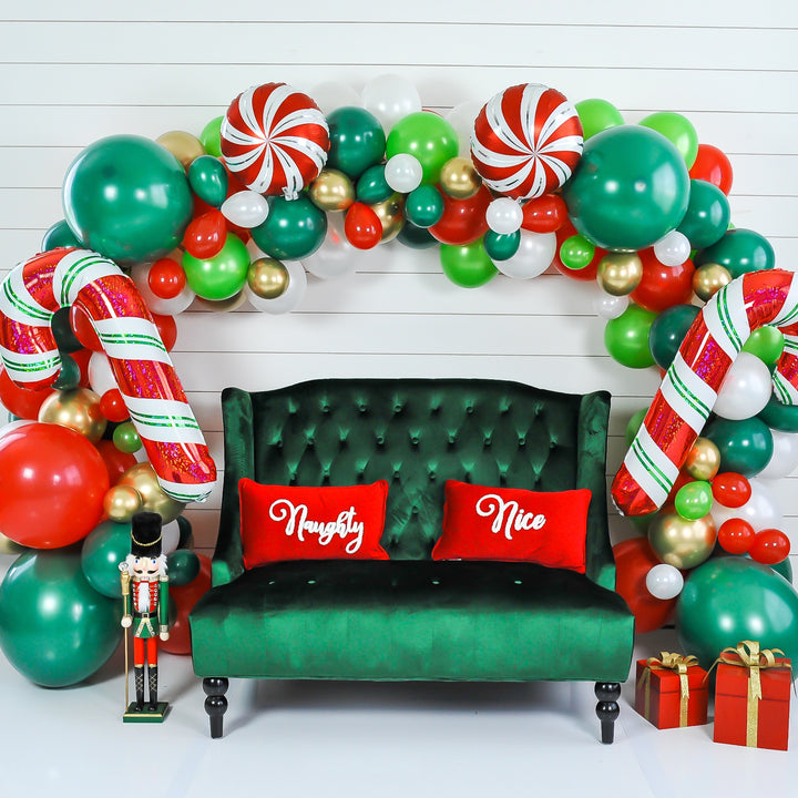 DIY Nutcracker Balloon Garland
