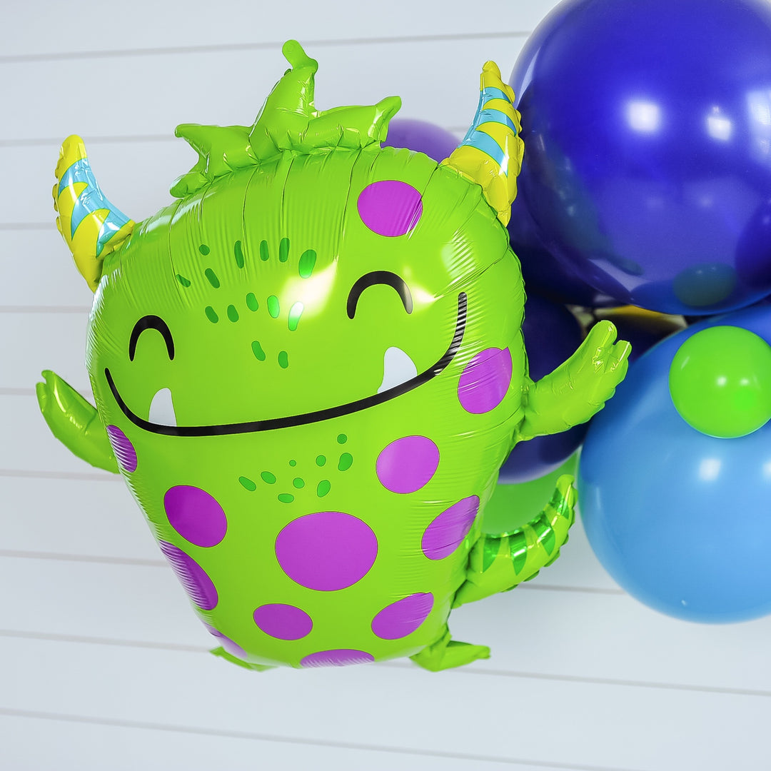 DIY Little Monsters Balloon Garland