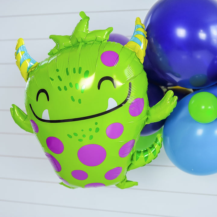 DIY Little Monsters Balloon Garland