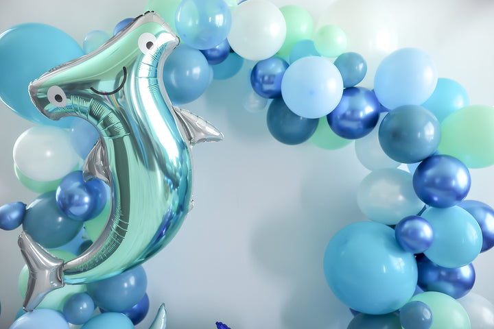 DIY Shark Balloon Garland