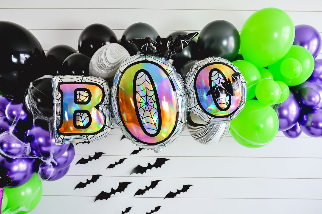 DIY Halloween Balloon Garland