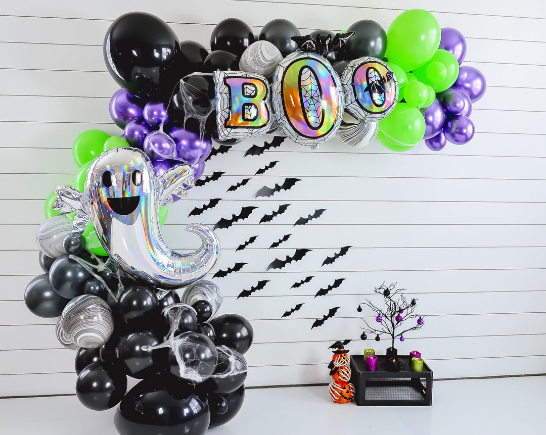 DIY Halloween Balloon Garland