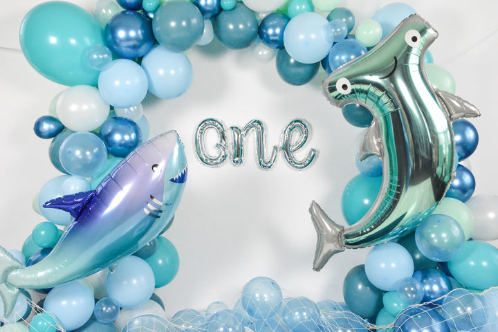 DIY Shark Balloon Garland