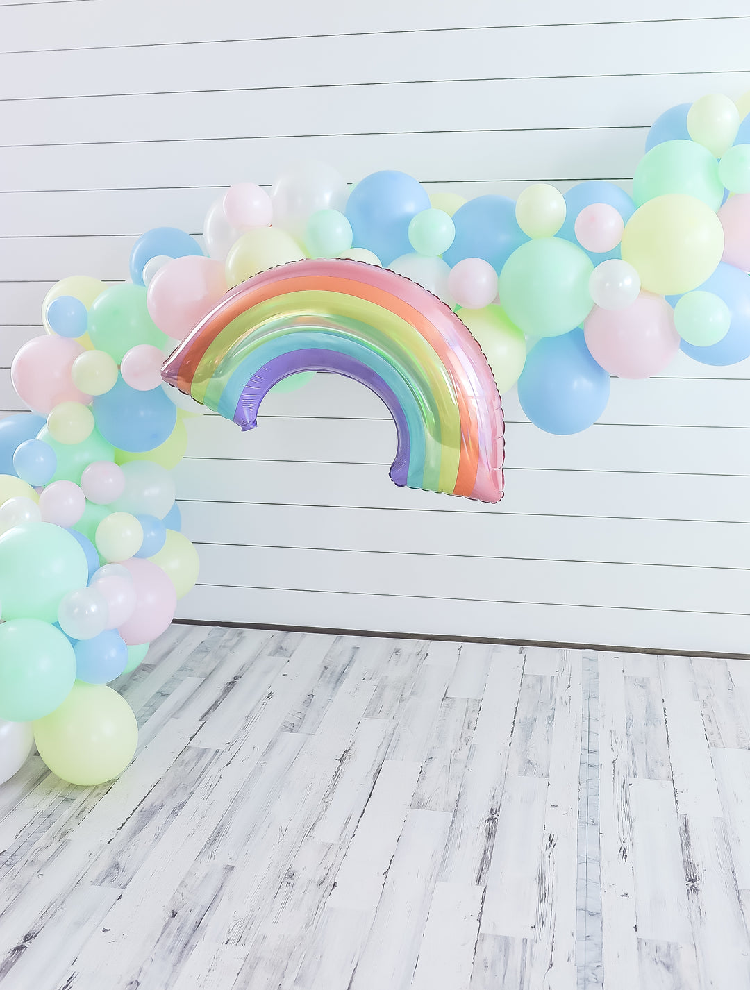 DIY Pastel Rainbow Balloon Garland