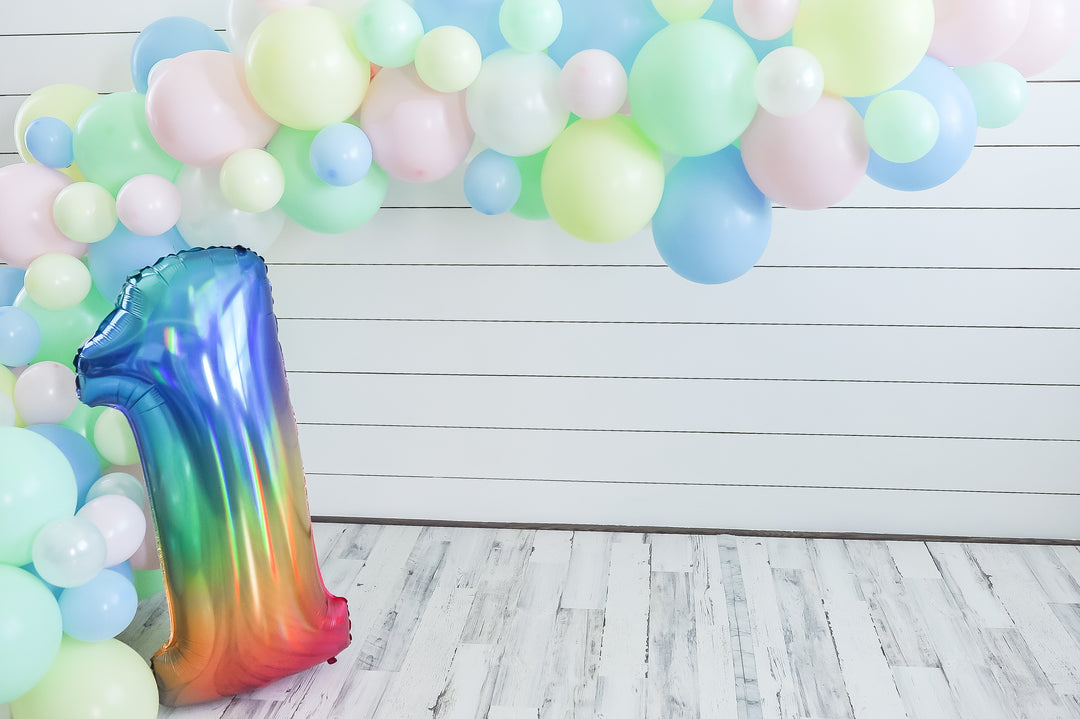 Holographic Rainbow Balloon Number