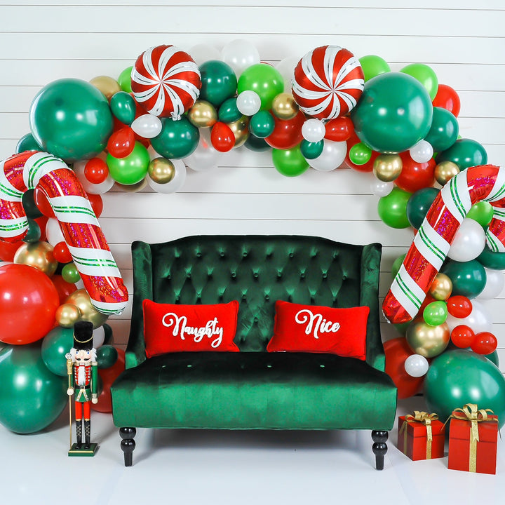DIY Nutcracker Balloon Garland