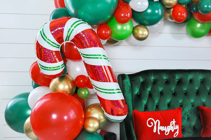 DIY Nutcracker Balloon Garland