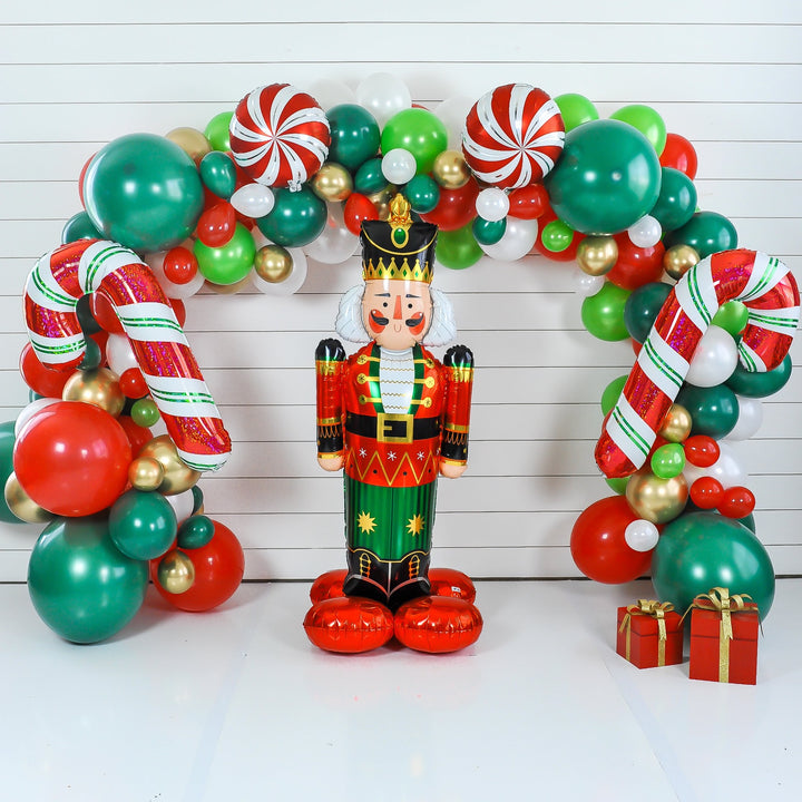 DIY Nutcracker Balloon Garland
