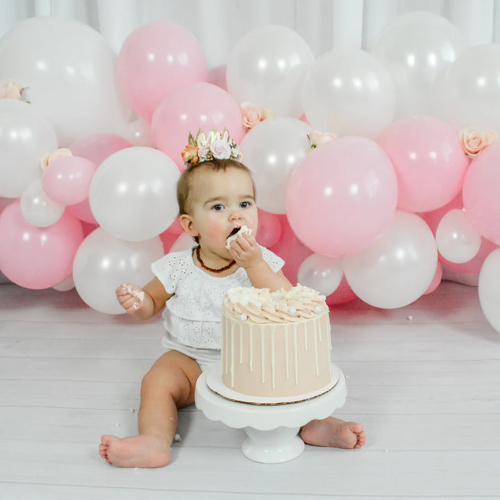 DIY Pink & White Balloon Garland