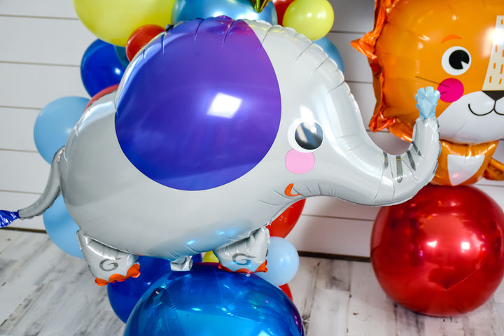 DIY Circus & Carnival Balloon Garland