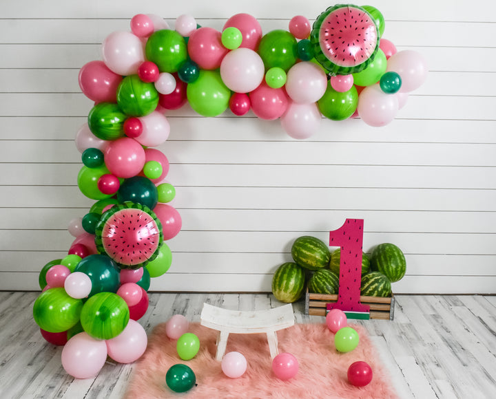 DIY Watermelon Balloon Garland (Pink)