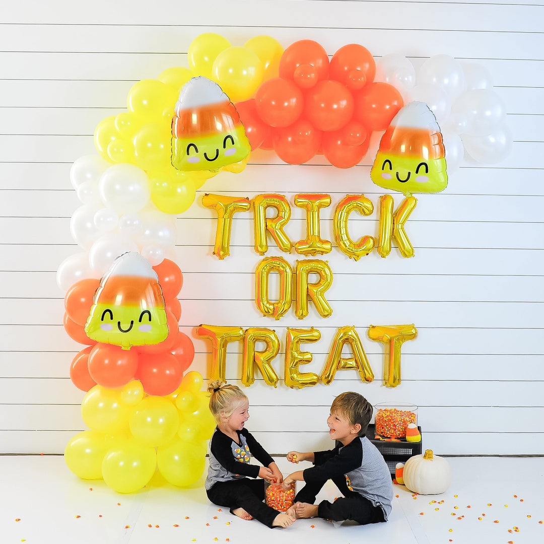 DIY Halloween Candy Corn Balloon Garland