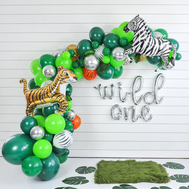 DIY Wild One Jungle Balloon Garland