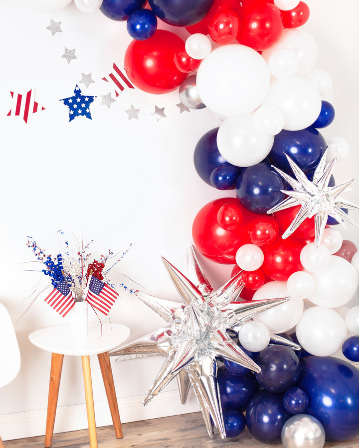DIY 4th of July Patriotic Balloon Garland