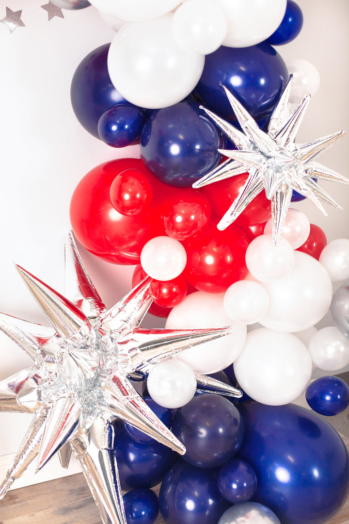 DIY 4th of July Patriotic Balloon Garland