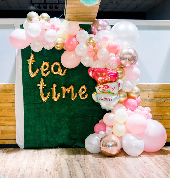DIY Rose Gold Blush Balloon Garland