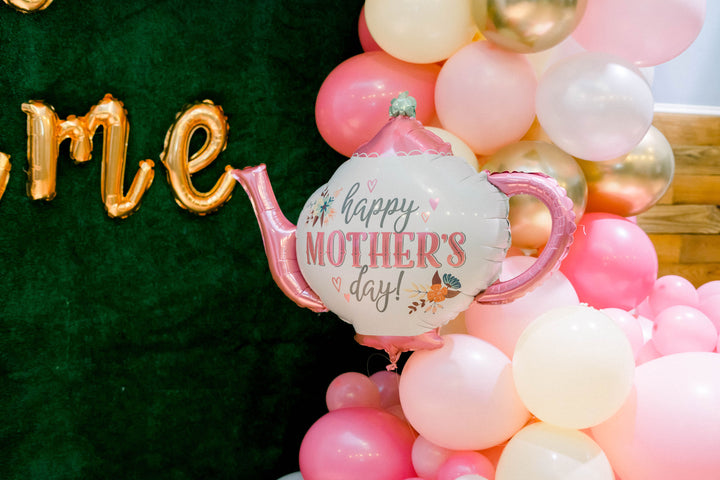 DIY Rose Gold Blush Balloon Garland