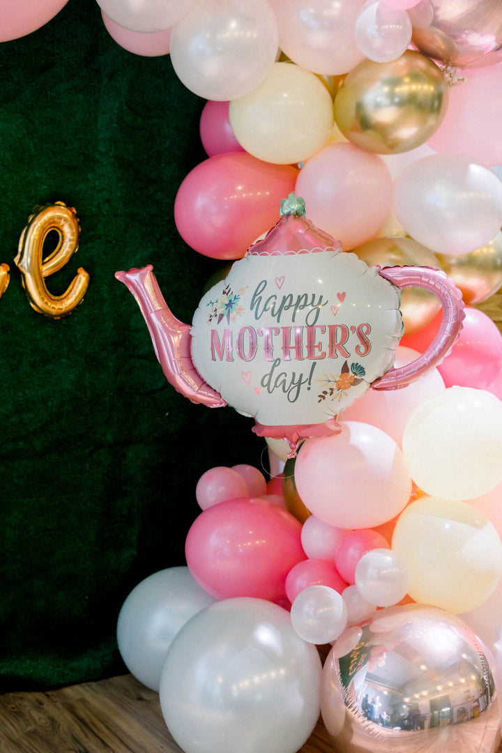 DIY Rose Gold Blush Balloon Garland