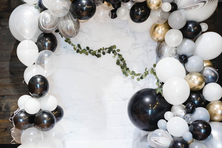 DIY Grad Balloon Garland