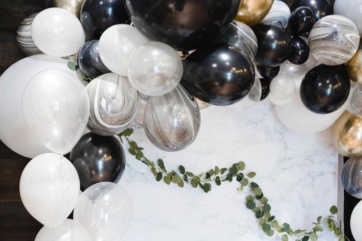 DIY Grad Balloon Garland