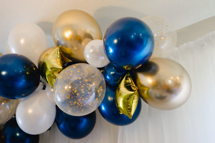 DIY Twinkle Twinkle Star Balloon Garland