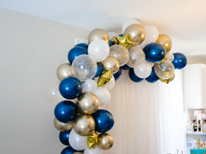 DIY Twinkle Twinkle Star Balloon Garland