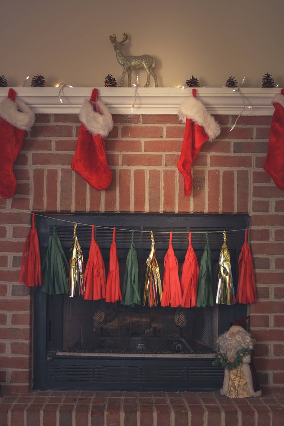Poinsettia Paper Tassels