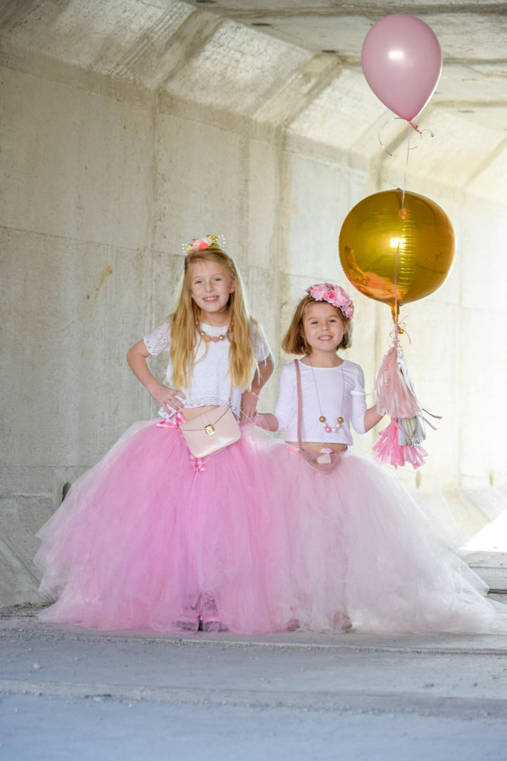 Metallic Orbz Balloons w/ Paper Tassels