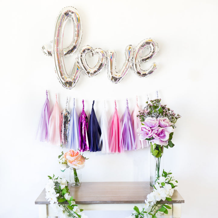 Script Love Bride Balloon Banner