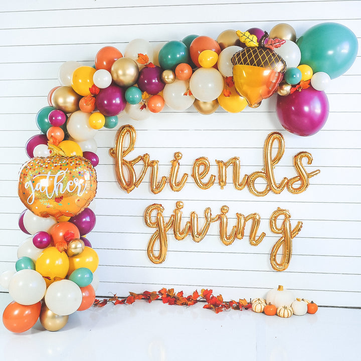 DIY Friendsgiving Fall Balloon Garland