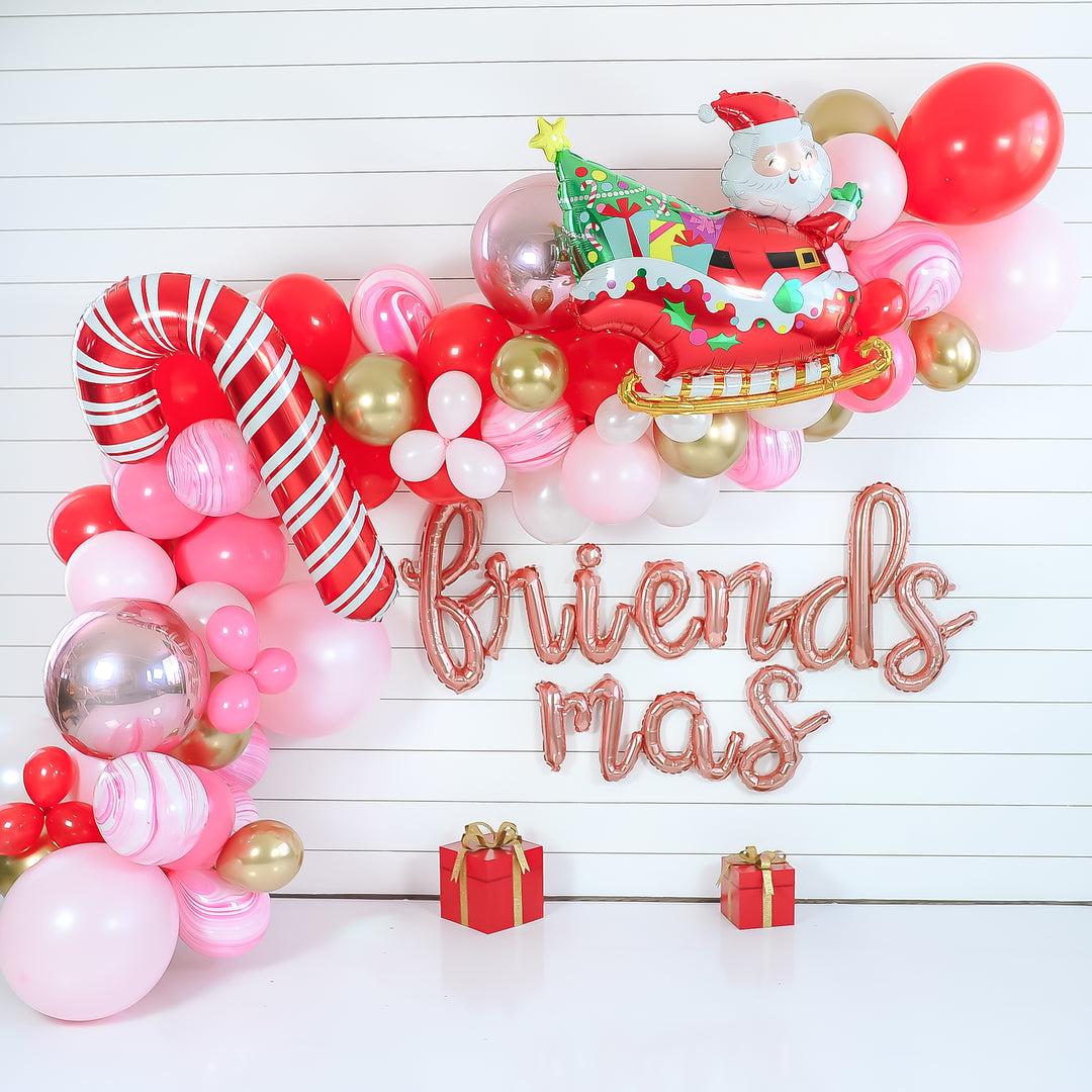 DIY Friendsmas Balloon Garland
