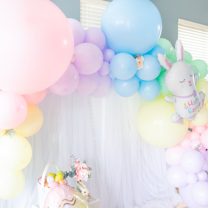 DIY Easter Balloon Garland