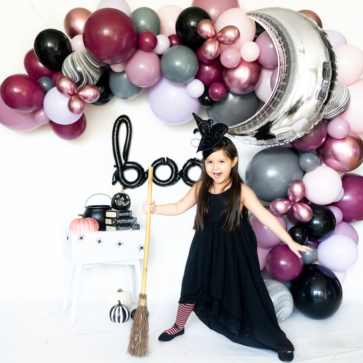 DIY Halloween Witch Balloon Garland