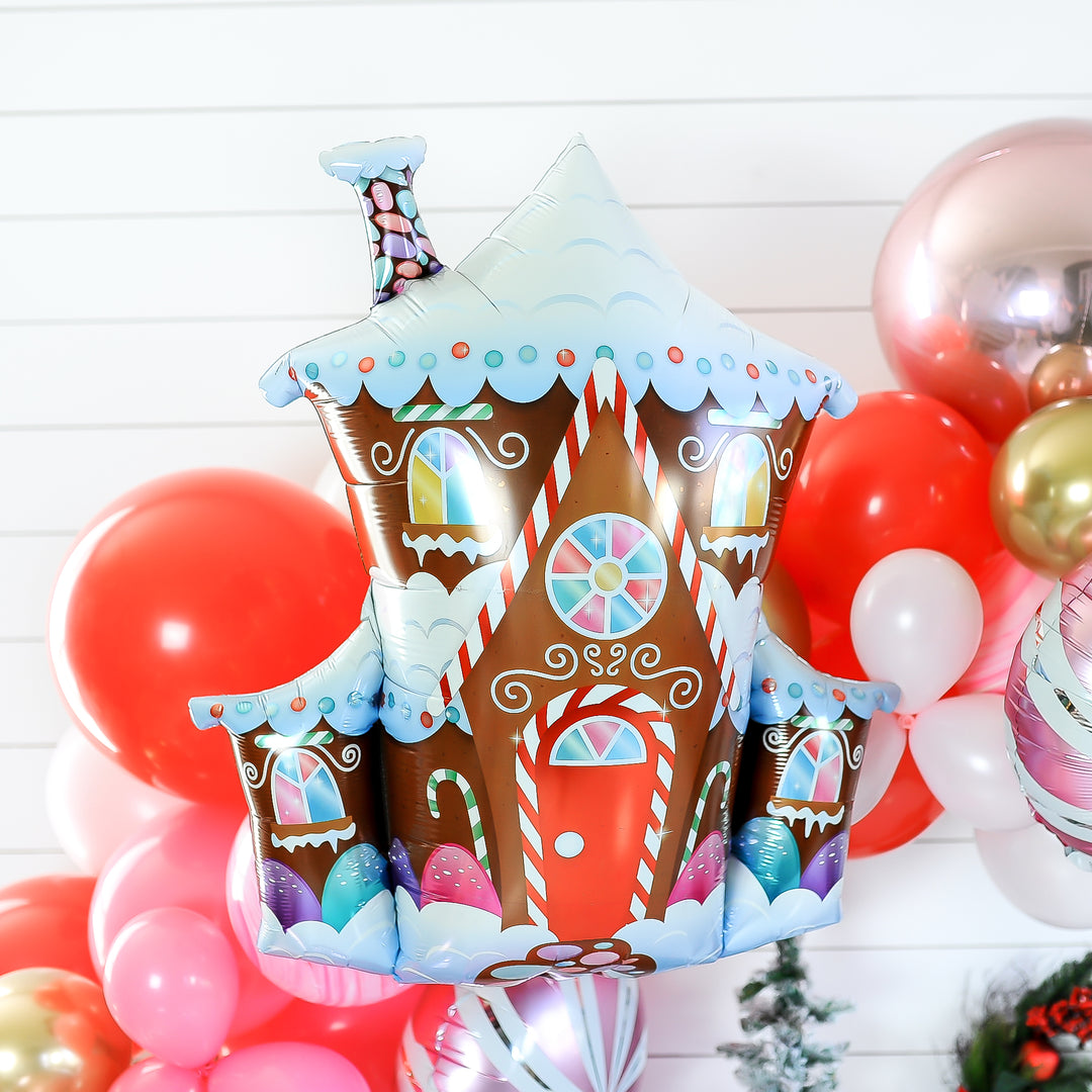 DIY Gingerbread Balloon Garland