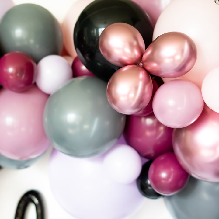 DIY Halloween Witch Balloon Garland