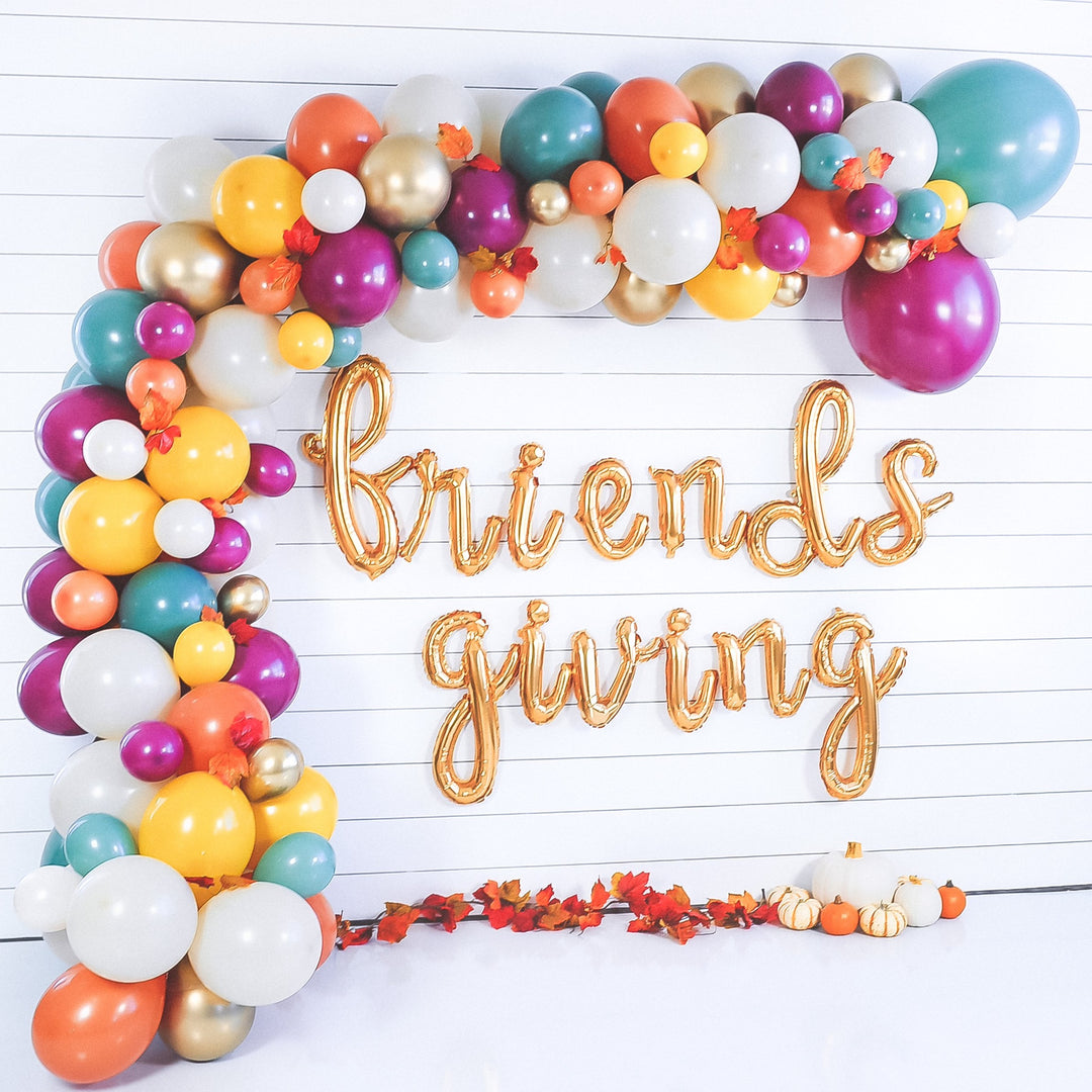 DIY Friendsgiving Fall Balloon Garland