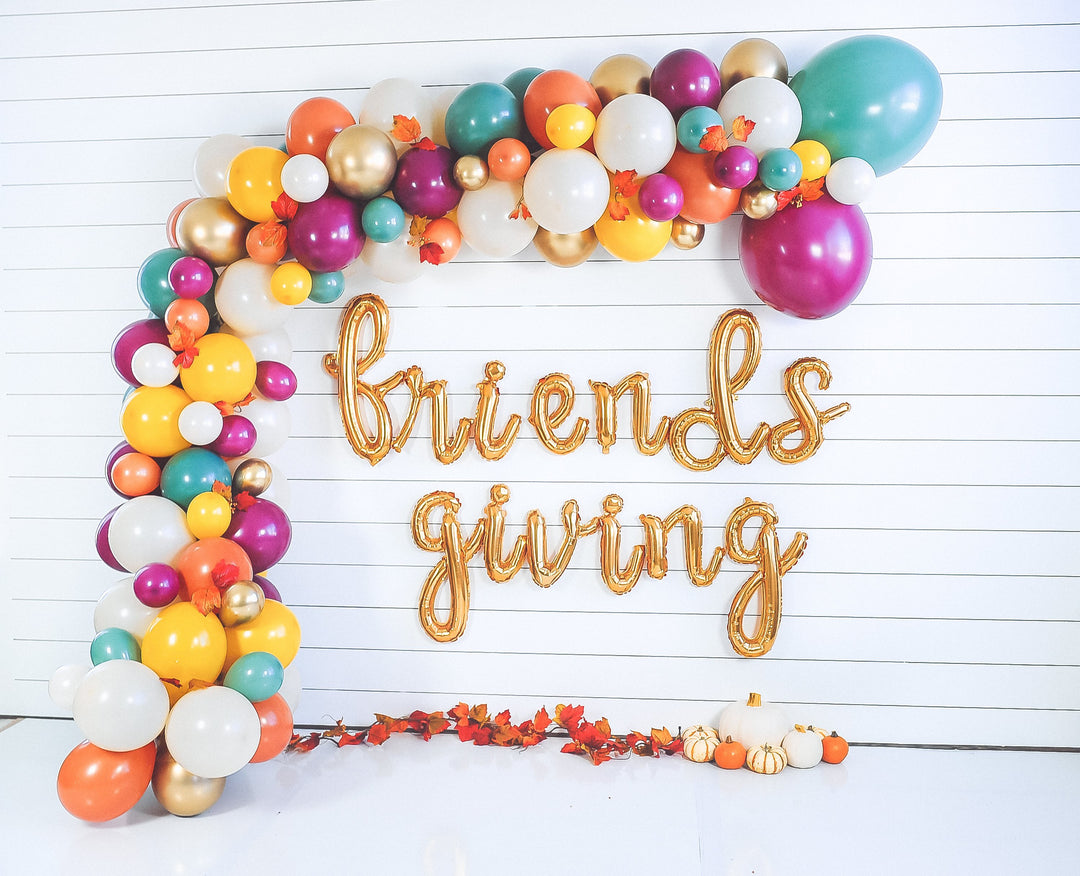 DIY Friendsgiving Fall Balloon Garland