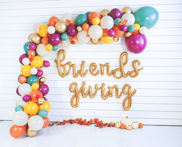 DIY Friendsgiving Fall Balloon Garland