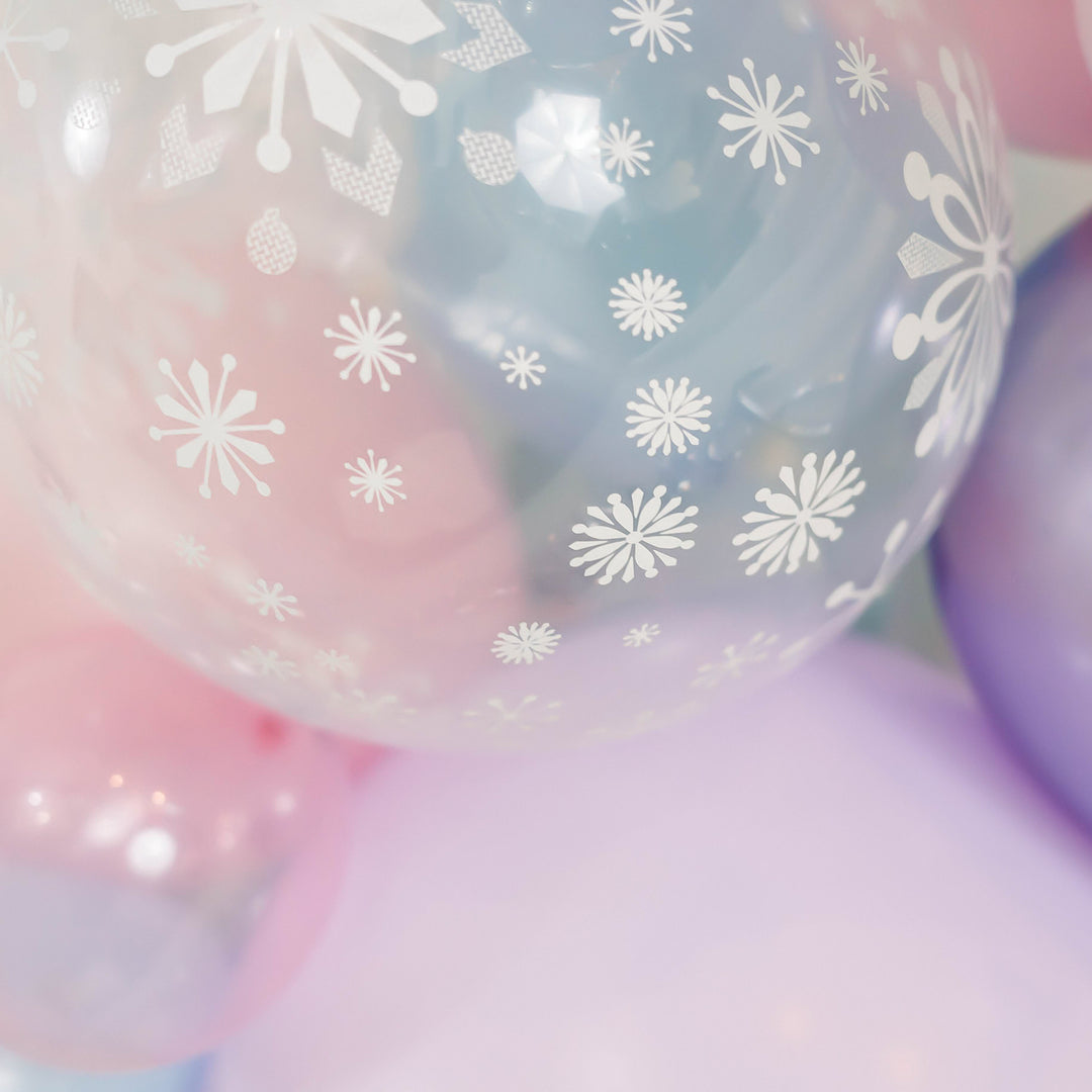 DIY Winter Onederland Balloon Garland