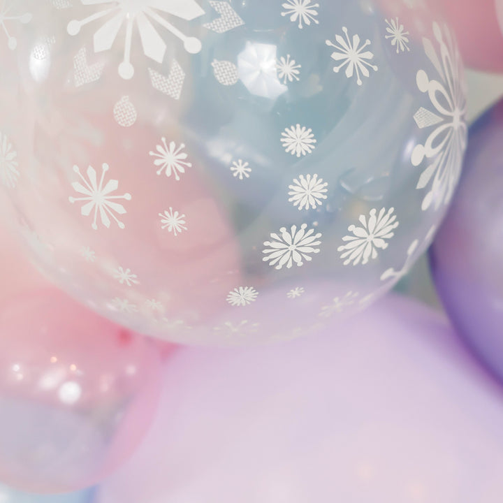 DIY Winter Onederland Balloon Garland