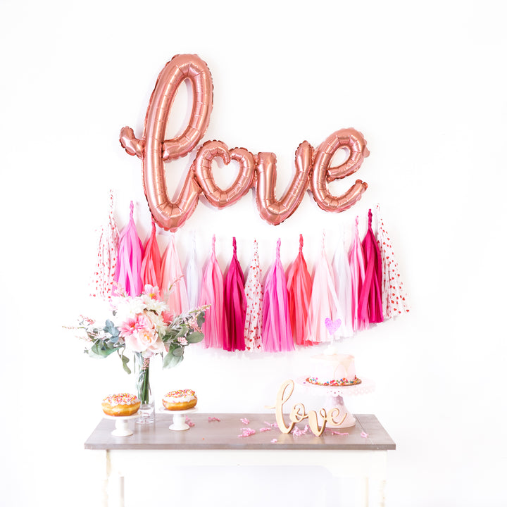 Valentine Love Kiss Balloon Tassel Party Box