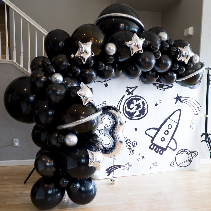 DIY Blast Off to Space Balloon Garland