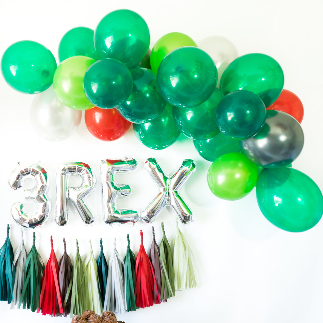 DIY Dinosaur Balloon Garland Arch