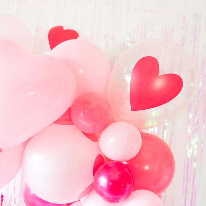 DIY Valentine Balloon Garland