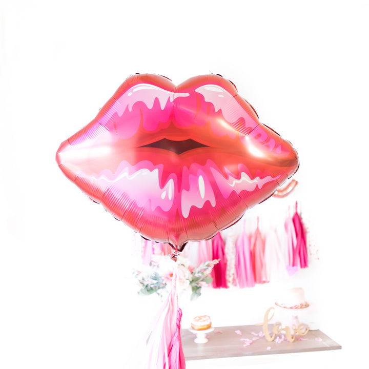Valentine Love Kiss Balloon Tassel Party Box