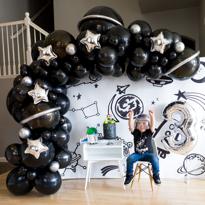 DIY Blast Off to Space Balloon Garland