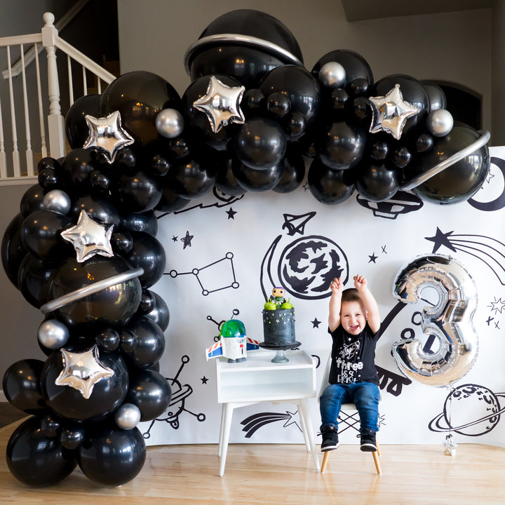 DIY Blast Off to Space Balloon Garland