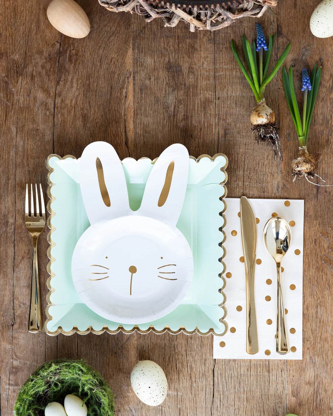 Bunny Paper Plates 9" Tall