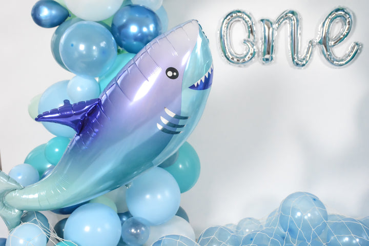 DIY Shark Balloon Garland
